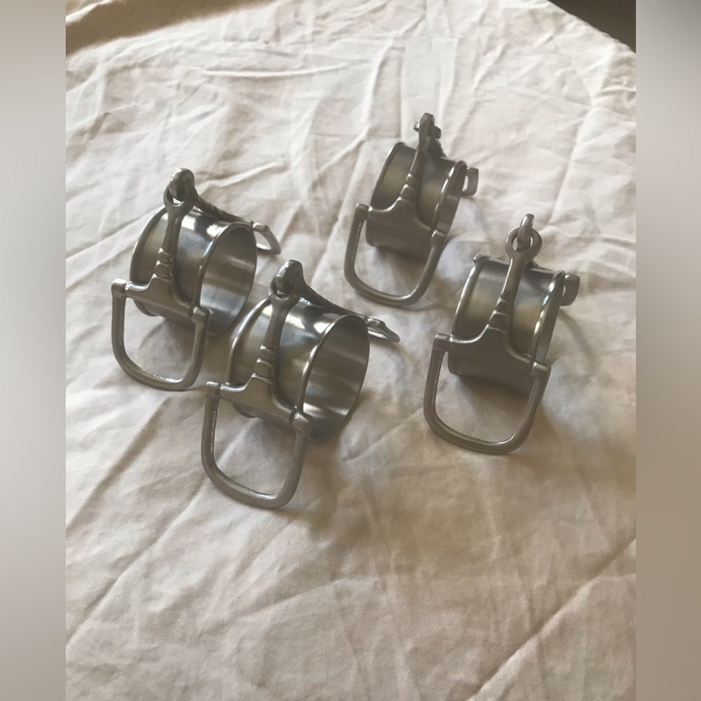 Williams Sonoma Stirrup Napkin Rings - Matte Silver/Pewter finish